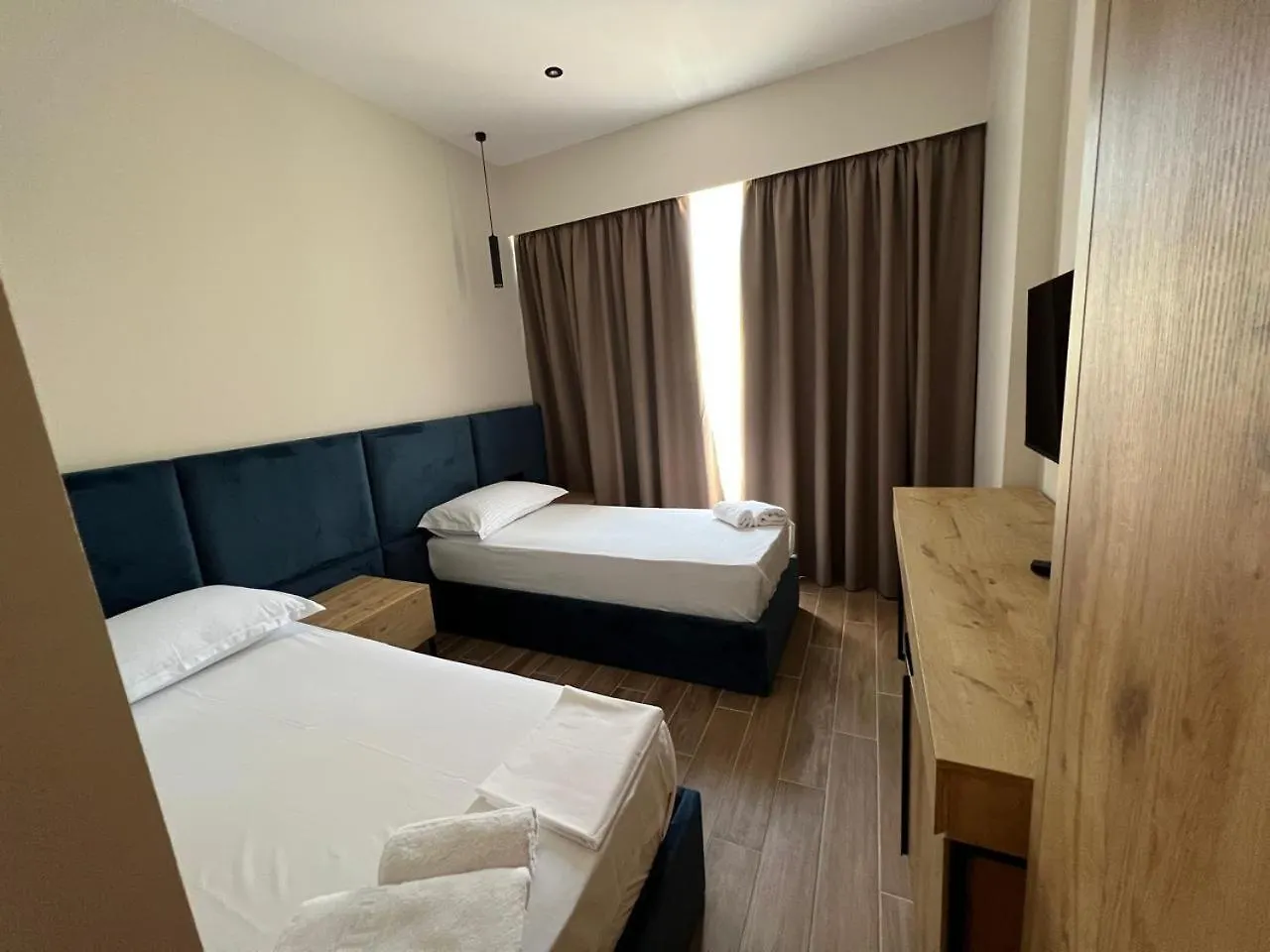Hotel Harper Durres 0*,
